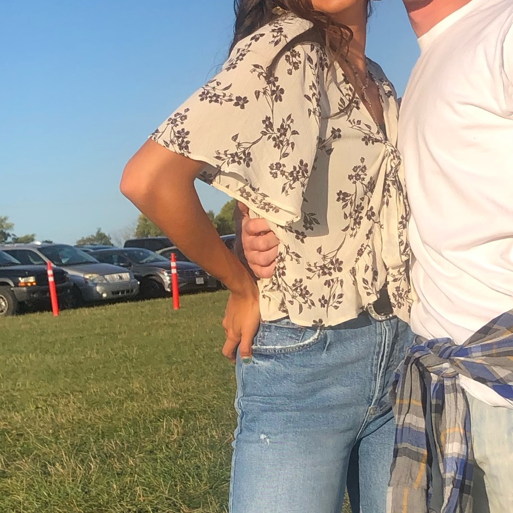 PACSUN FLORAL TIE TOP